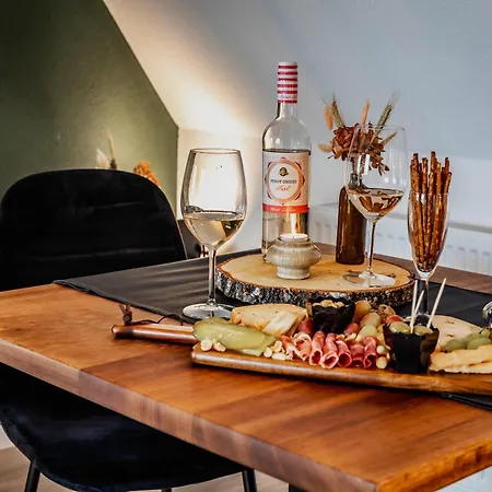 3 Haasjes In Landelijke Omgeving Wijdenes